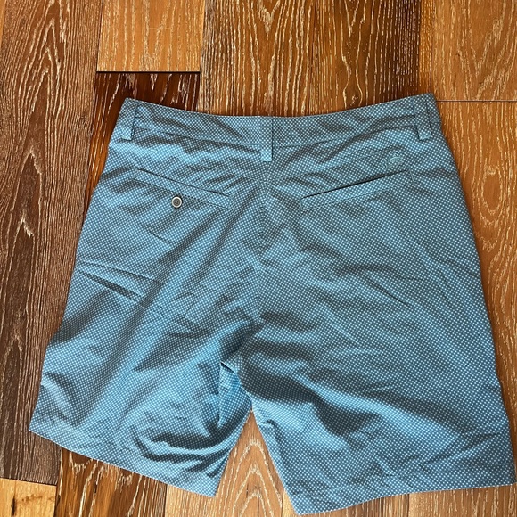 Southern tide Men's Blue polka dot Patterned Shorts - Picture 4 of 6